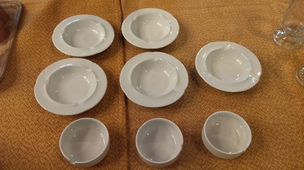 Auflösung Restaurant Aschenbecher Kaufen auf Ricardo