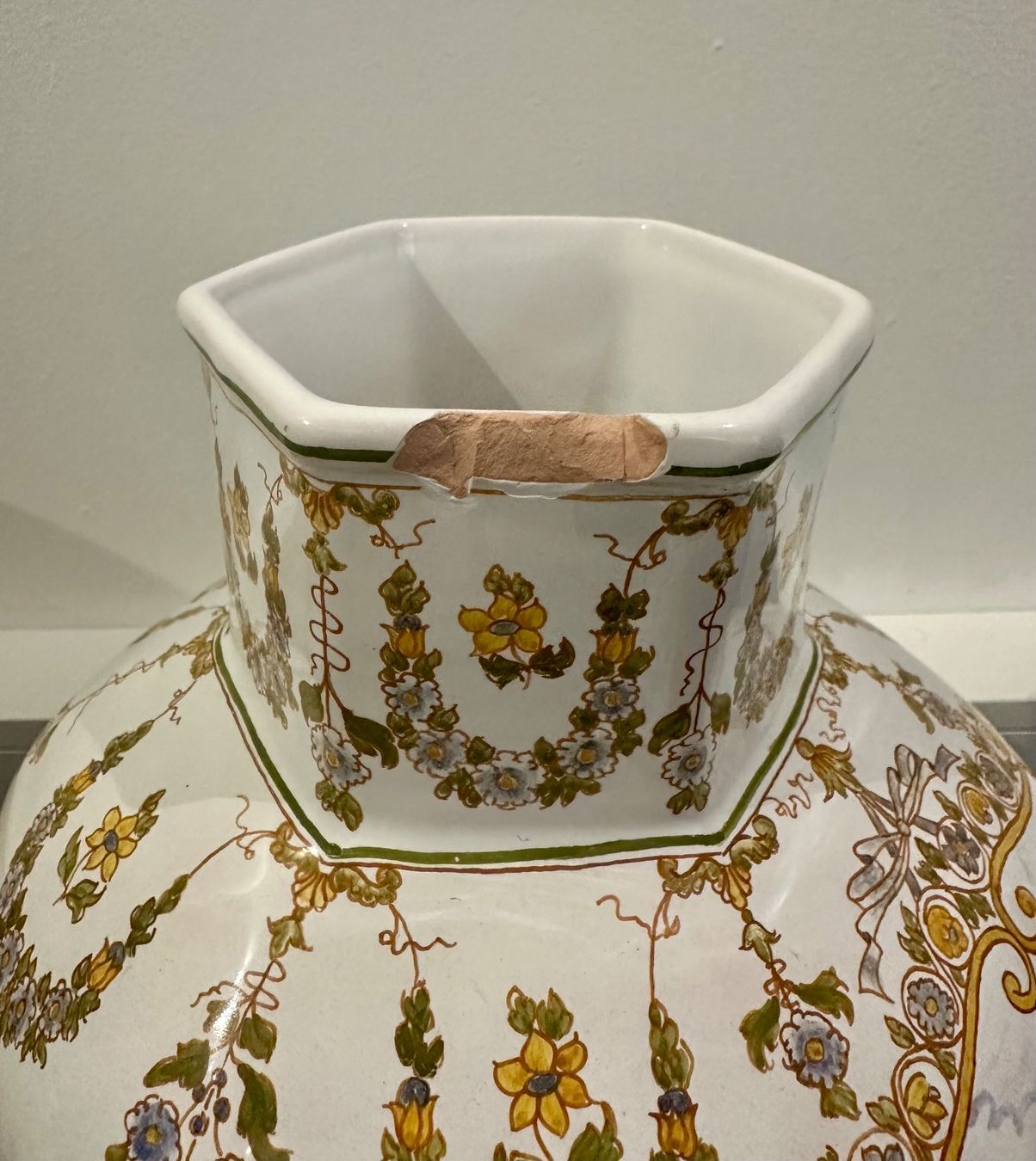 Vasi & Recipienti: Französische Keramikvase – Usato da Basel venduto da artthings4you 6