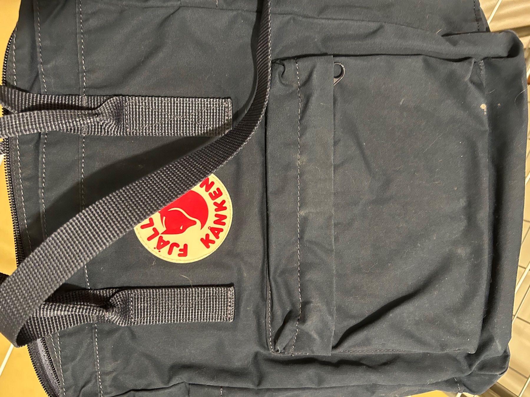 Fjällräven Zaini: Fjällräven totepack rucksack blau – Usato da Wohlen b. Bern venduto da Honeypie 3