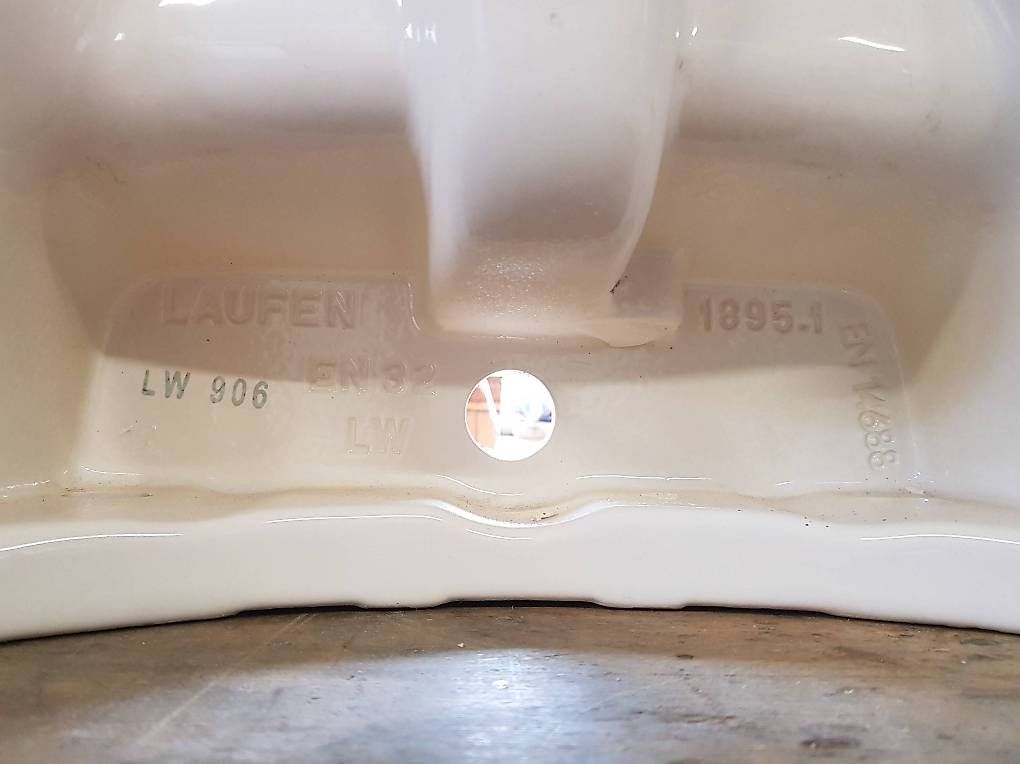 Spülbecken & Waschbecken: lavabo laufen pro  – Gebraucht aus St-Maurice von sorcerer 1