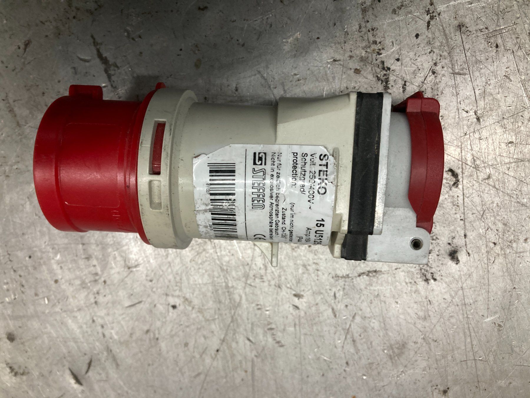 Stecker: STECKO 16A 5 polig CEE Starkstrom Kupplung – Gebraucht aus Cham von WB2223
