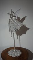 Tanzender Engel auf einem Ständer h:57cm