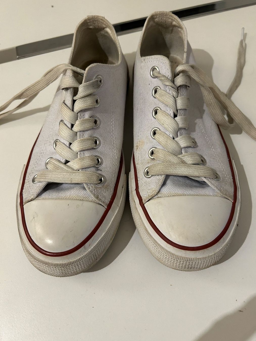 Scarpe da uomo: Weisse Chucks Graceland Gr. 36, Turnschuhe – Usato da Guntershausen venduto da Gloominati