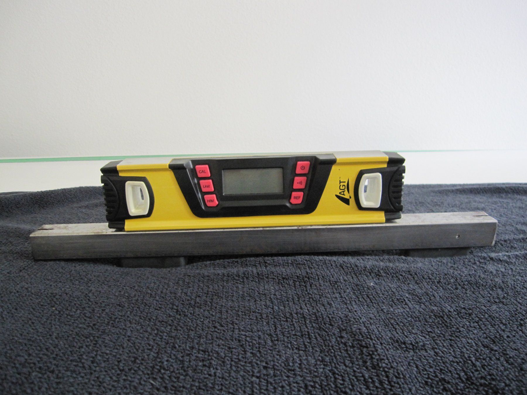 Tutti gli attrezzi: AGT Digitale-Magnet-Wasserwaage, 25 cm – Usato da Horgen venduto da sarahbuechler01