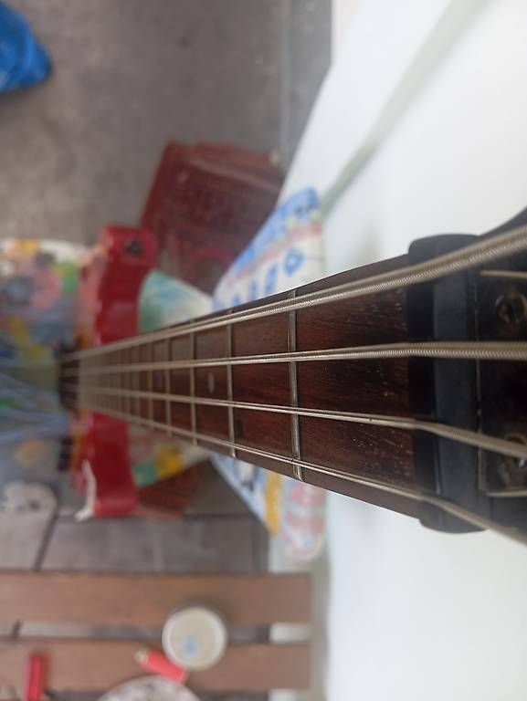 Strumenti musicali: Maison Bass Vintage – Usato da Basel venduto da Petergunn 1