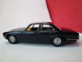 SOLIDO alt - Jaguar XJ 12 - black - 1979 - sehr schön