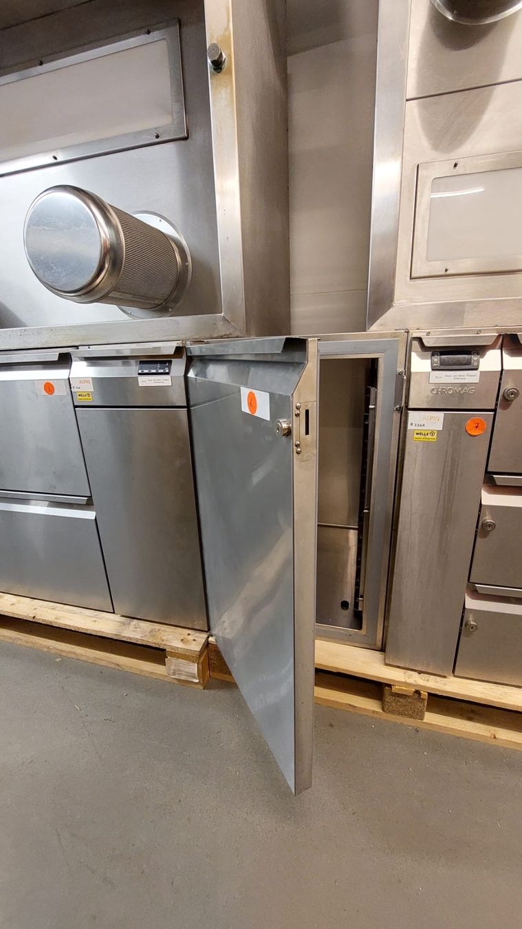 Cucine complete: Gastro Tiefkühler BJ 2016/2017-593 / 6 , 11 – Usato da Recherswil venduto da paulchen09 6