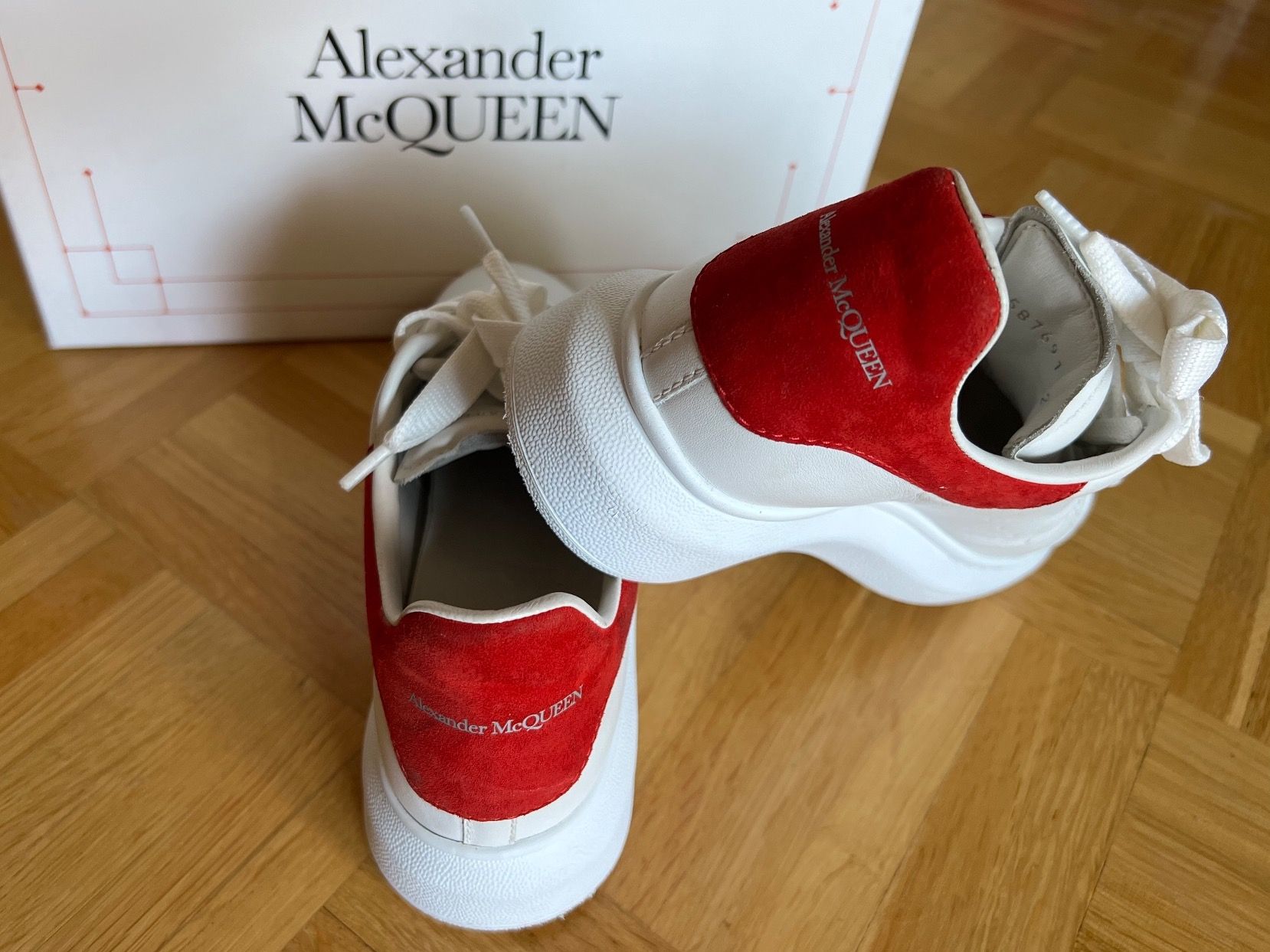 Alexander Mcqueen Scarpe per ragazze: Alexander McQUEEN, Kinder, Gr. 32 – Nuovo (secondo la descrizione) da Kilchberg ZH venduto da Von_dutch 1