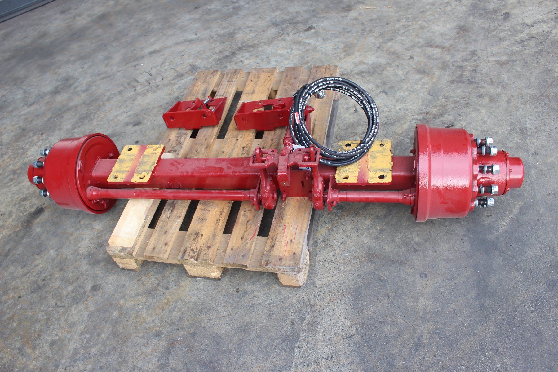Remorques: Brems-Achse ADR, Spur 1720mm – D'occasion à Hüswil par AgrotechnikZulliger 2