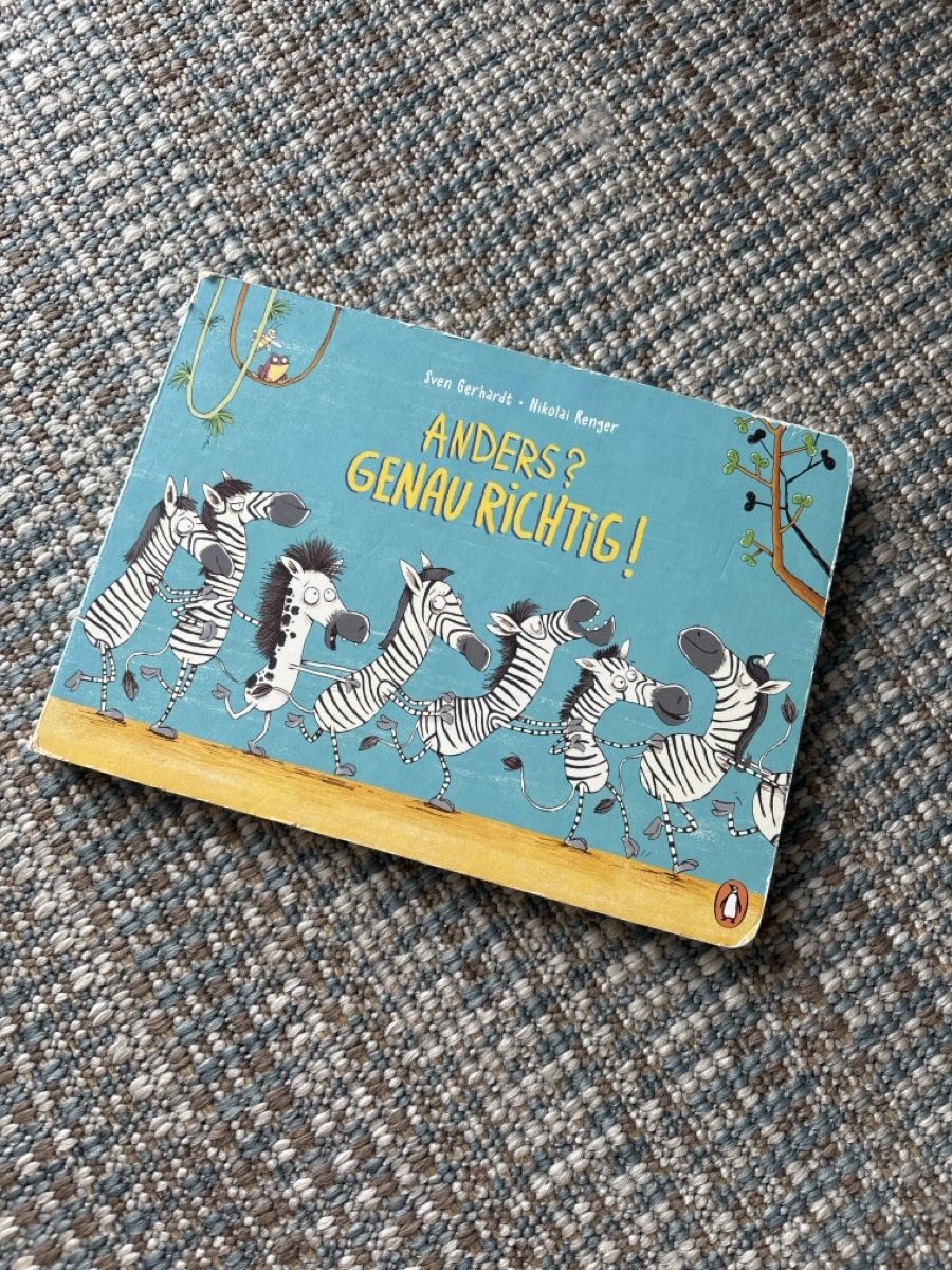 Libri: Kinderbuch Anders Genau Richtig – Usato da Winkel venduto da Pauder