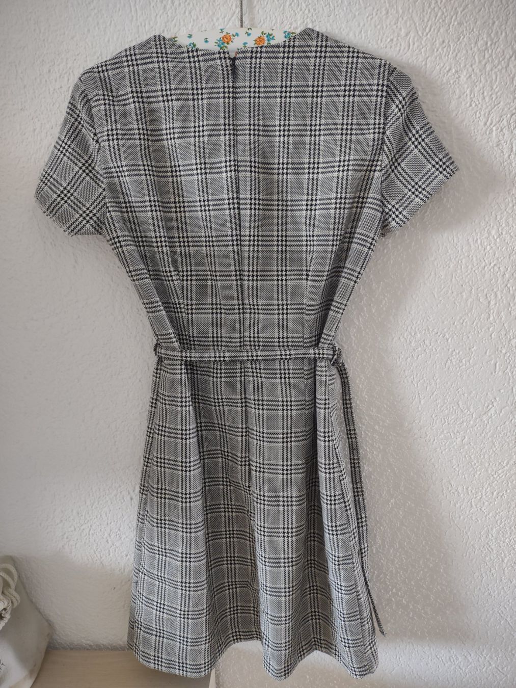 H&M Vestiti: Robe courte H&M style tailleur noir et blanc taille S – Usato da Gasel venduto da any_zyw8 1