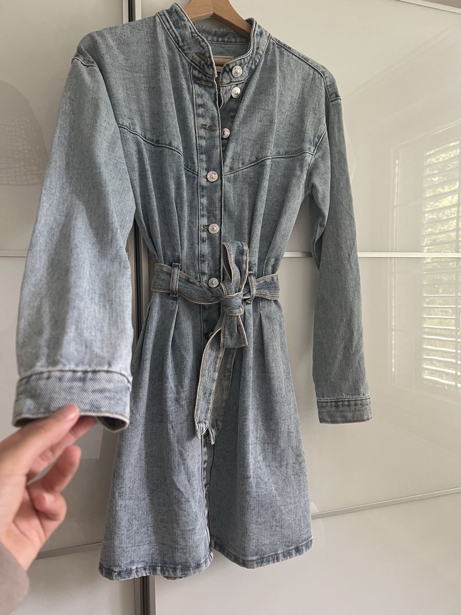 Kleider: Light Wash Denim Button Front Belted Dress Size M - Spring S – Neu (gemäss Beschreibung) aus Zürich von tra_wl8x