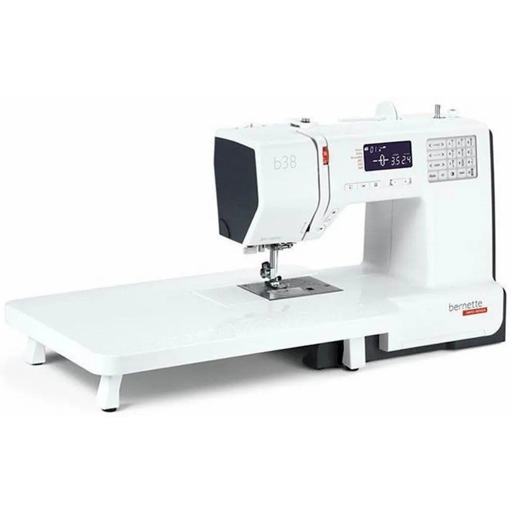 Machines à coudre: Bernette Nutzstich Nähmaschine b38 – Neuf avec emballage d'origine à Bottighofen par zaap 4