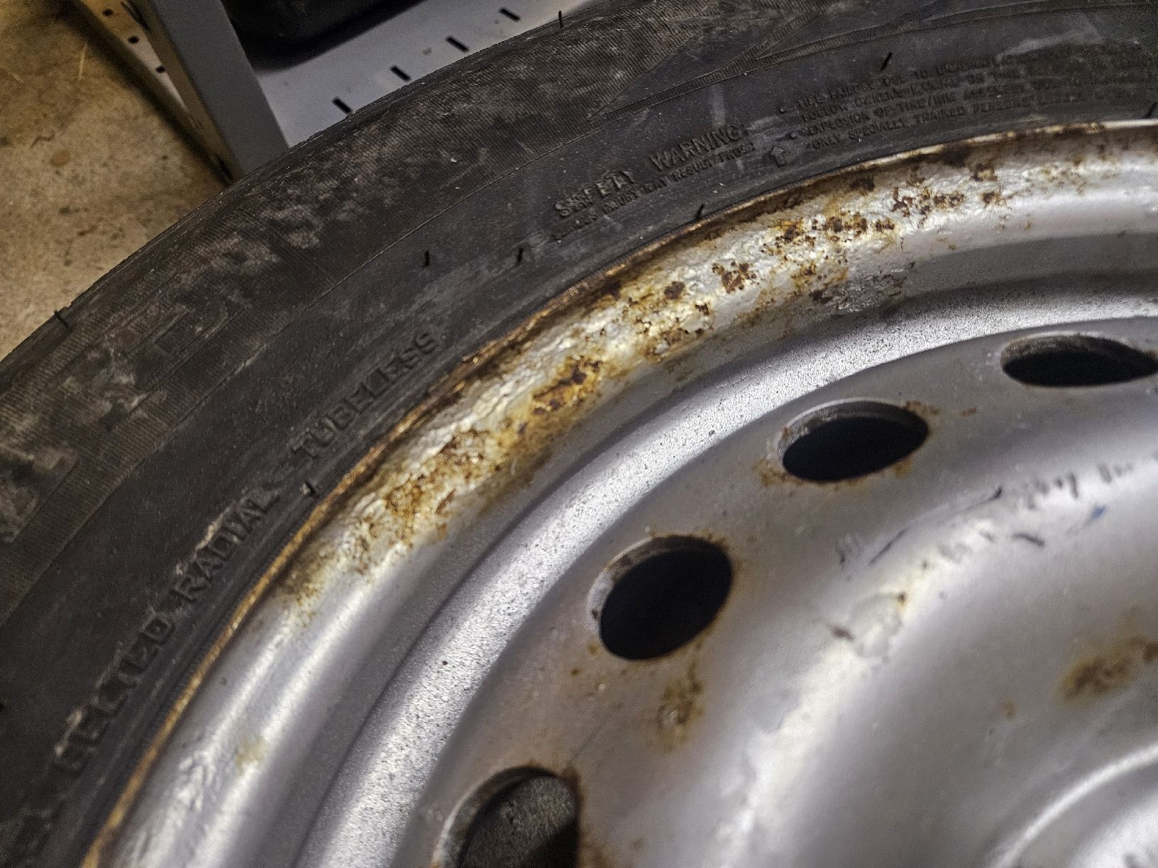 Pneumatici & Ruote complete: VW T4 Ersatzrad – Difettoso da Ebertswil venduto da Bolomotos 2