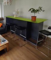 L-förmige Bar-Theke anthrazit limegreen mit 3 Barhocker