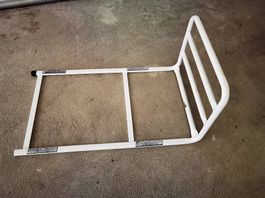 Barrière de lit ou aide au lever pour lit
