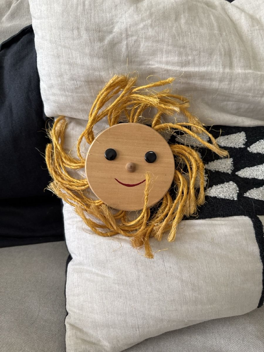 Alle Dekorationen: Süesser Holz-Sonnen Anhänger, Wanddeko, Kinderzimmer Deko – Gebraucht aus Winterthur von san_9m2f