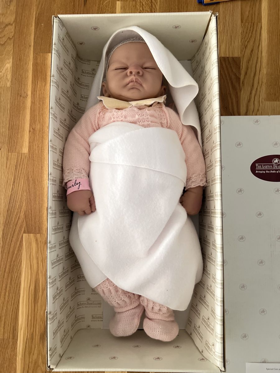 Bambole: POUPÉE BABY EMILY – Nuovo e nell'imballaggio originale da Brügg BE venduto da traindenuit 1