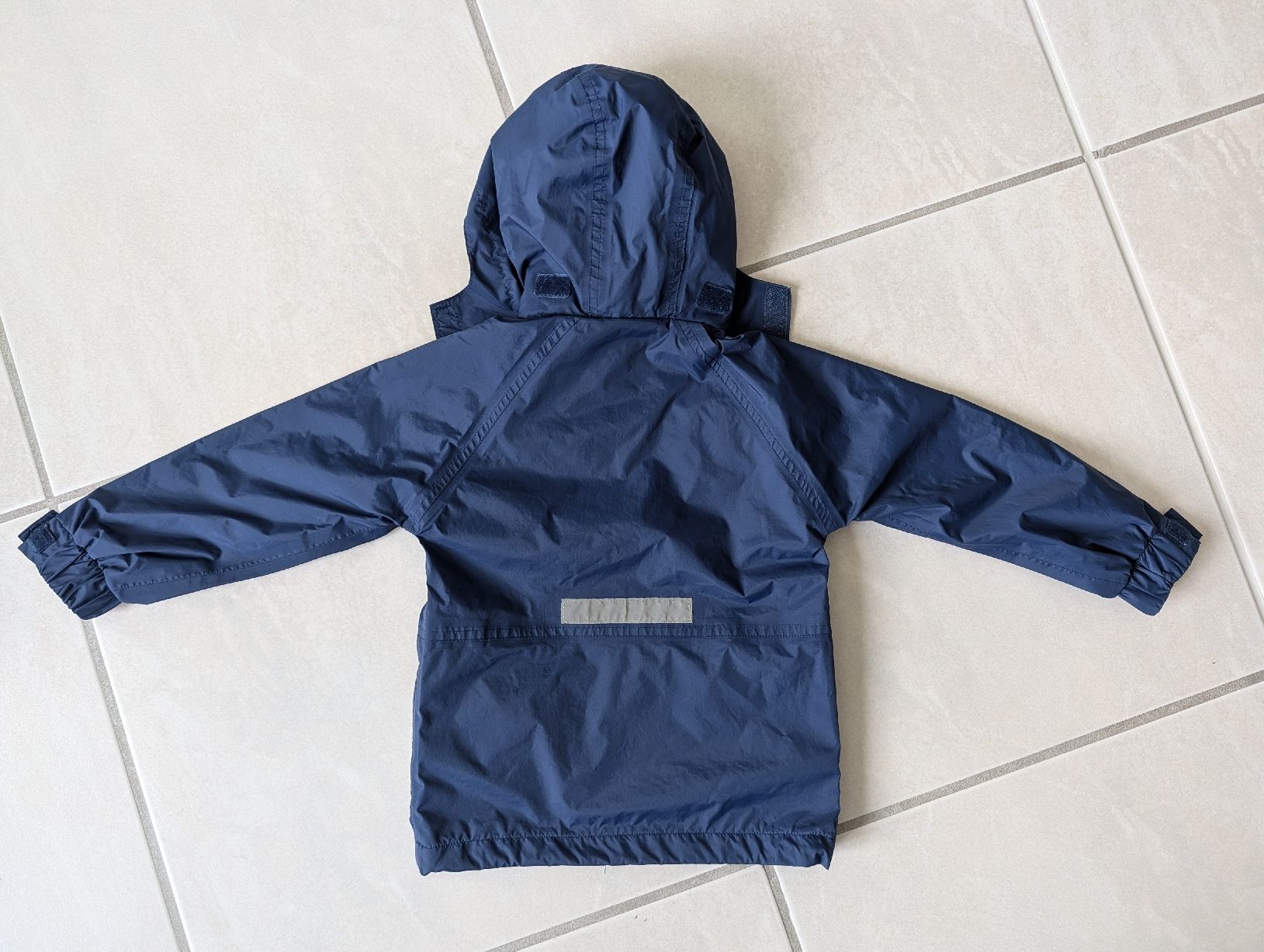 Giacche: Kinder-Regenjacke Grösse 104 – Usato da Wald ZH venduto da andy_ch01 2