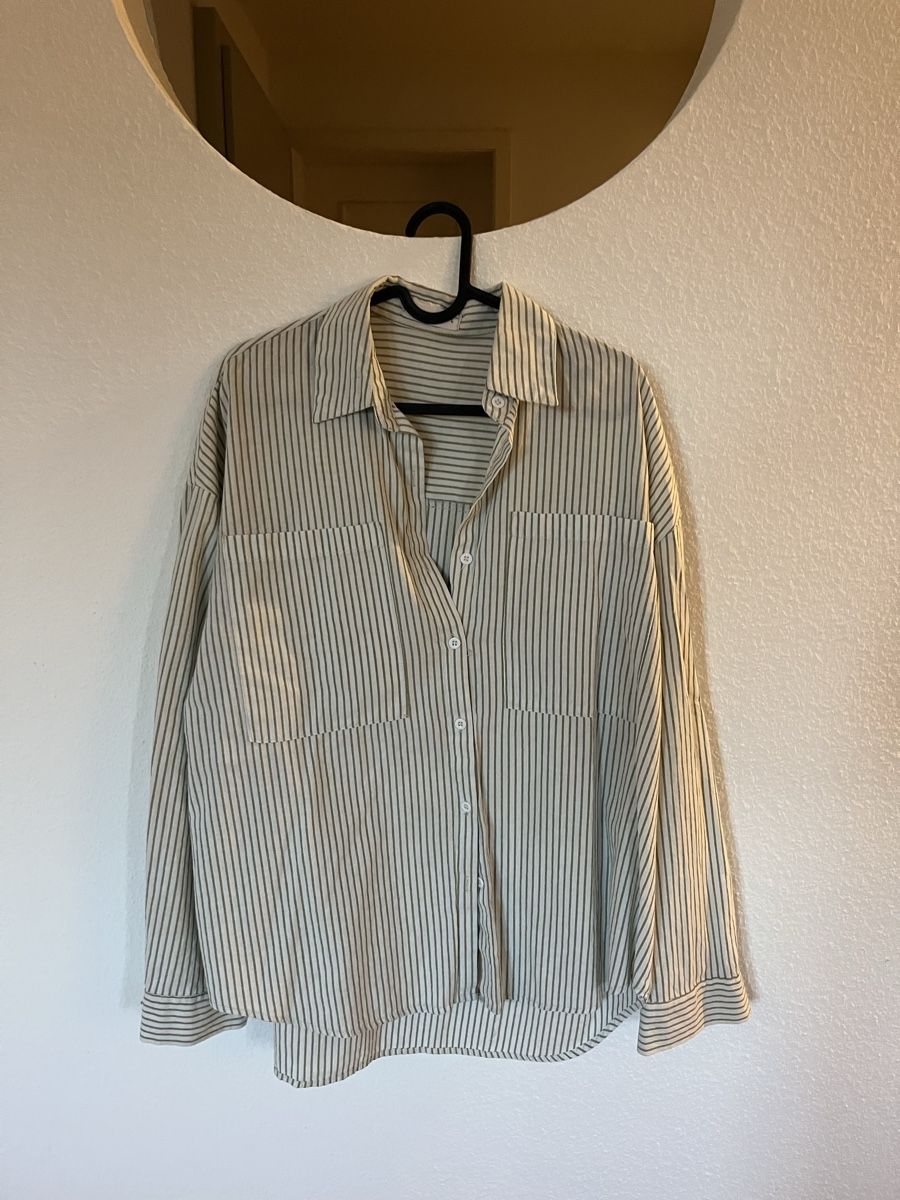 Hemden: gestreiftes oversize Hemd – Gebraucht aus Zürich von KimCollins