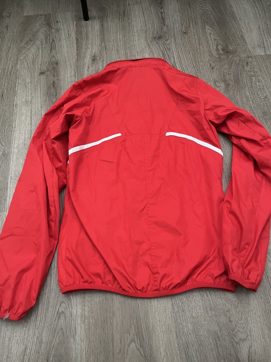 Nike Vestes: Nike Storm-FIT Damen Training Jacke – D'occasion à Reinach BL par Wasser20052011 6