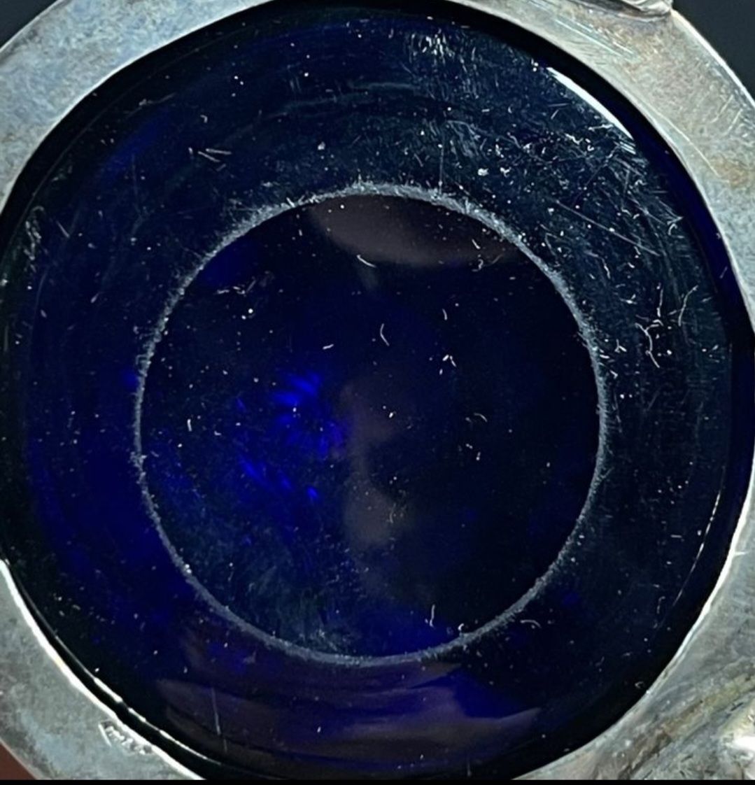 Set di piatti: Antiker Senftopf mit blauem Glaseinsatz – Usato da St. Gallen venduto da charly92 5