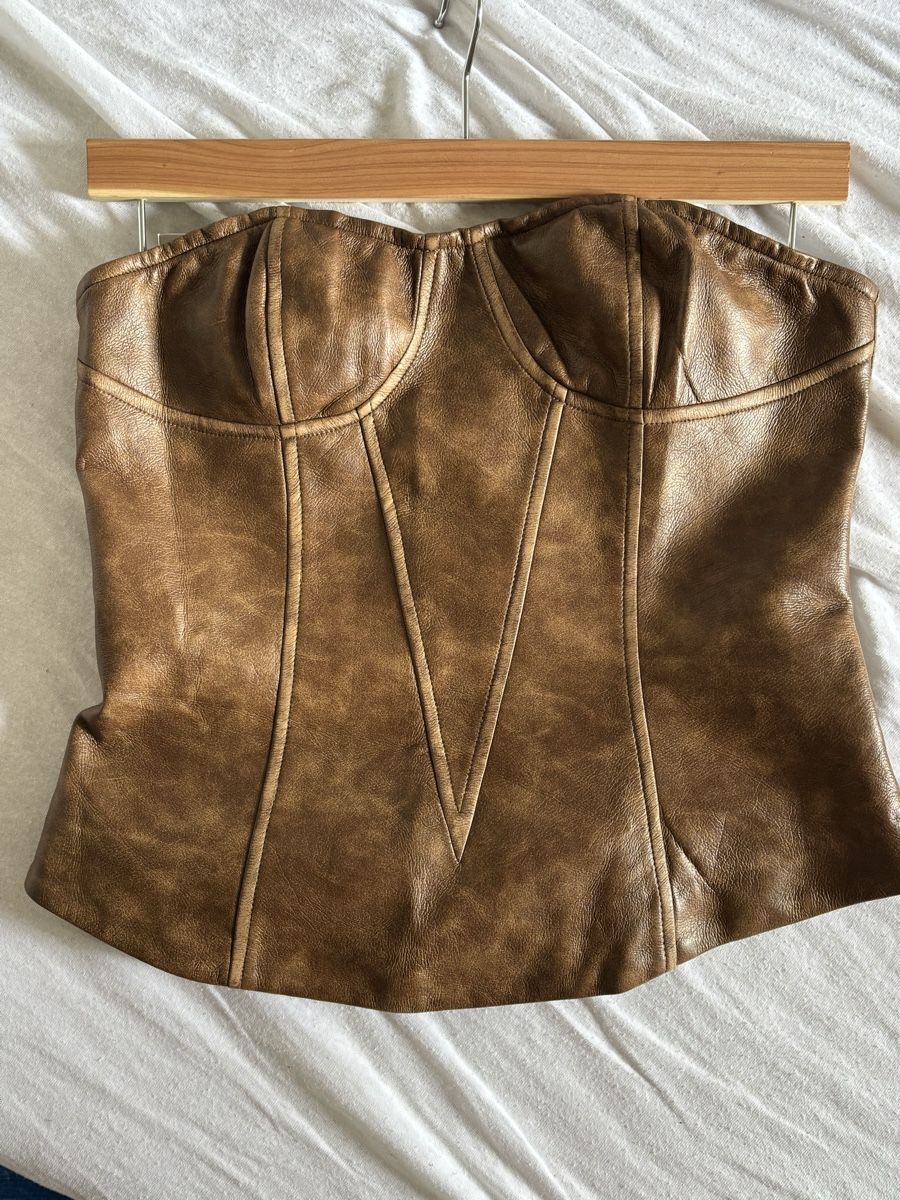 Top: Faux leather corset top  – Usato da Wallisellen venduto da eli_v7dn