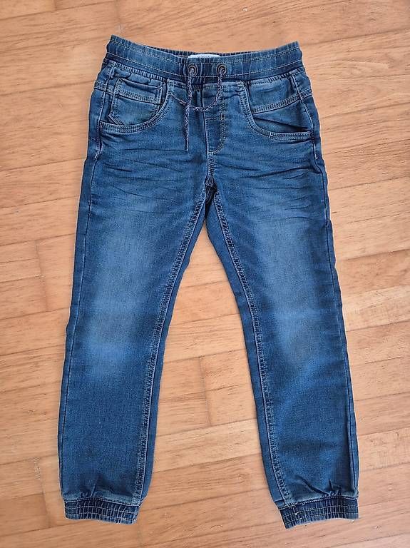 C&A Pantalons: Jeans 128 C&A – D'occasion à Wittenbach par MOW9