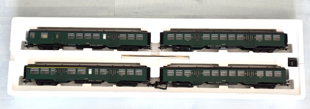 Set de 3 voitures Flèche d'Or de la CIWL, composé de 1 fourgon et 2 voitures-lits Lx, Ep III, VSOE - Alsace Modélisme