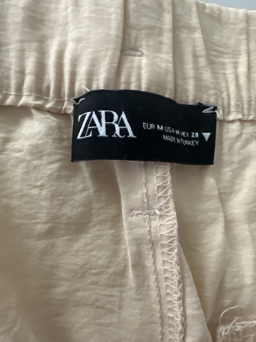 Zara Pantaloni: Zara Shorts  – Usato da Oberentfelden venduto da ulli03 1