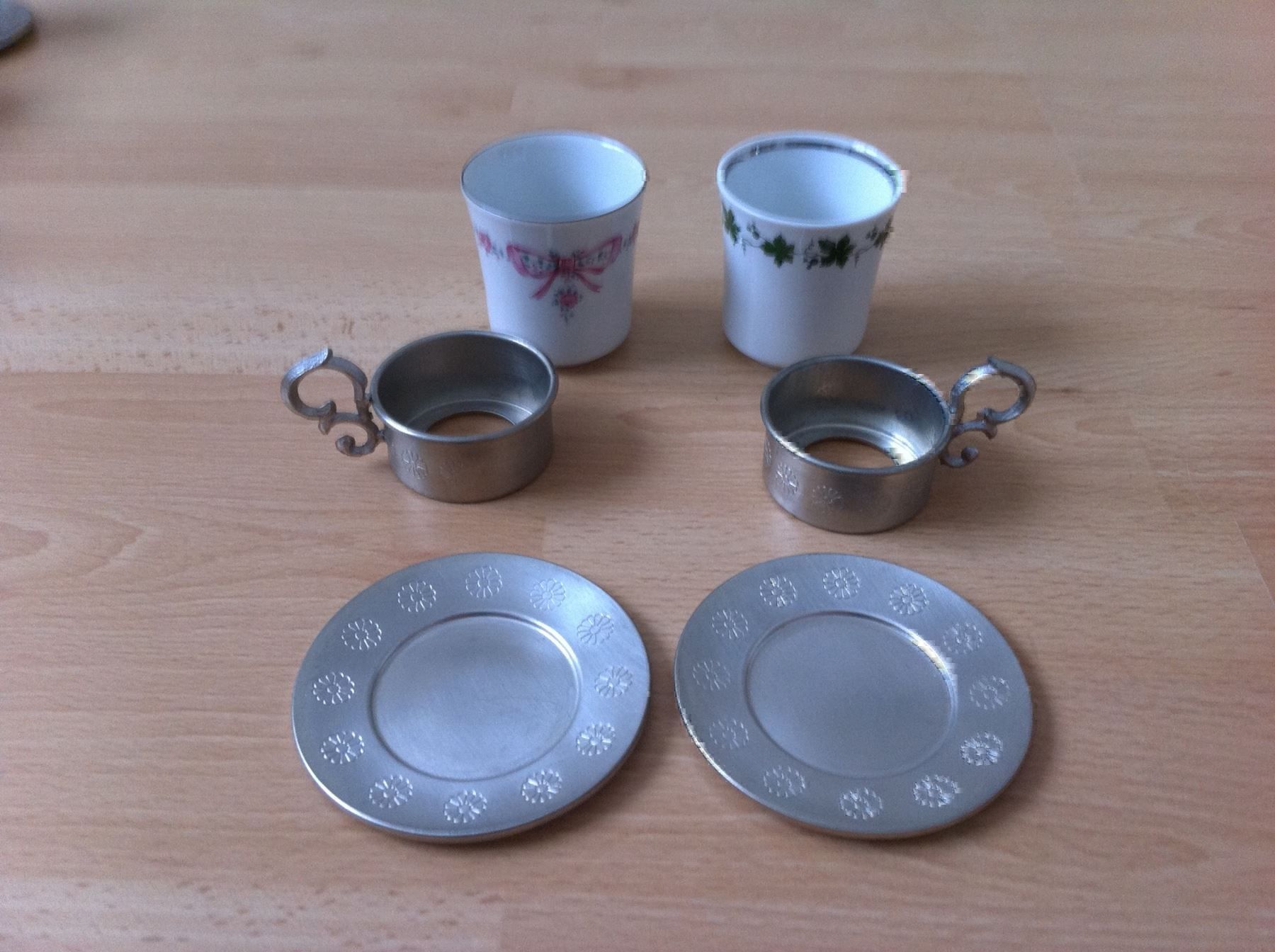 Set di piatti: 6 ältere Mokkatassen – Usato da Cormagens venduto da grizli13 3