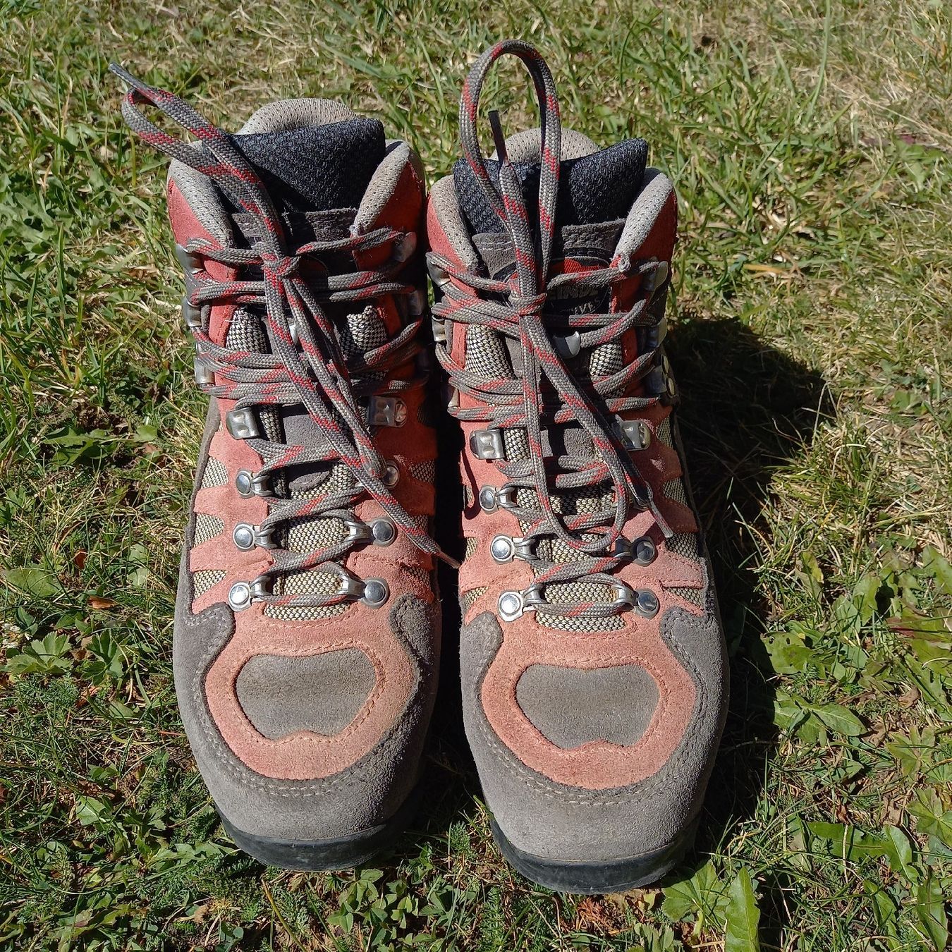 Meindl Scarpe da donna: Wanderschuhe, Grösse 39 1/2 – Usato da Winterthur venduto da leo_ywb7