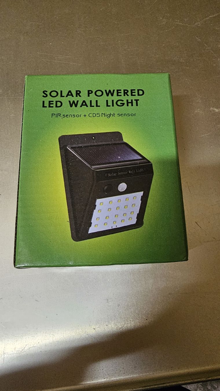 Lampade: LED Solar Leuchten – Nuovo (secondo la descrizione) da Oberriet SG venduto da stoopdario