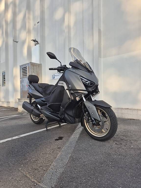 Scooter: Yamaha X-MAX 300 Tech Max – Usato da Genève venduto da LM__