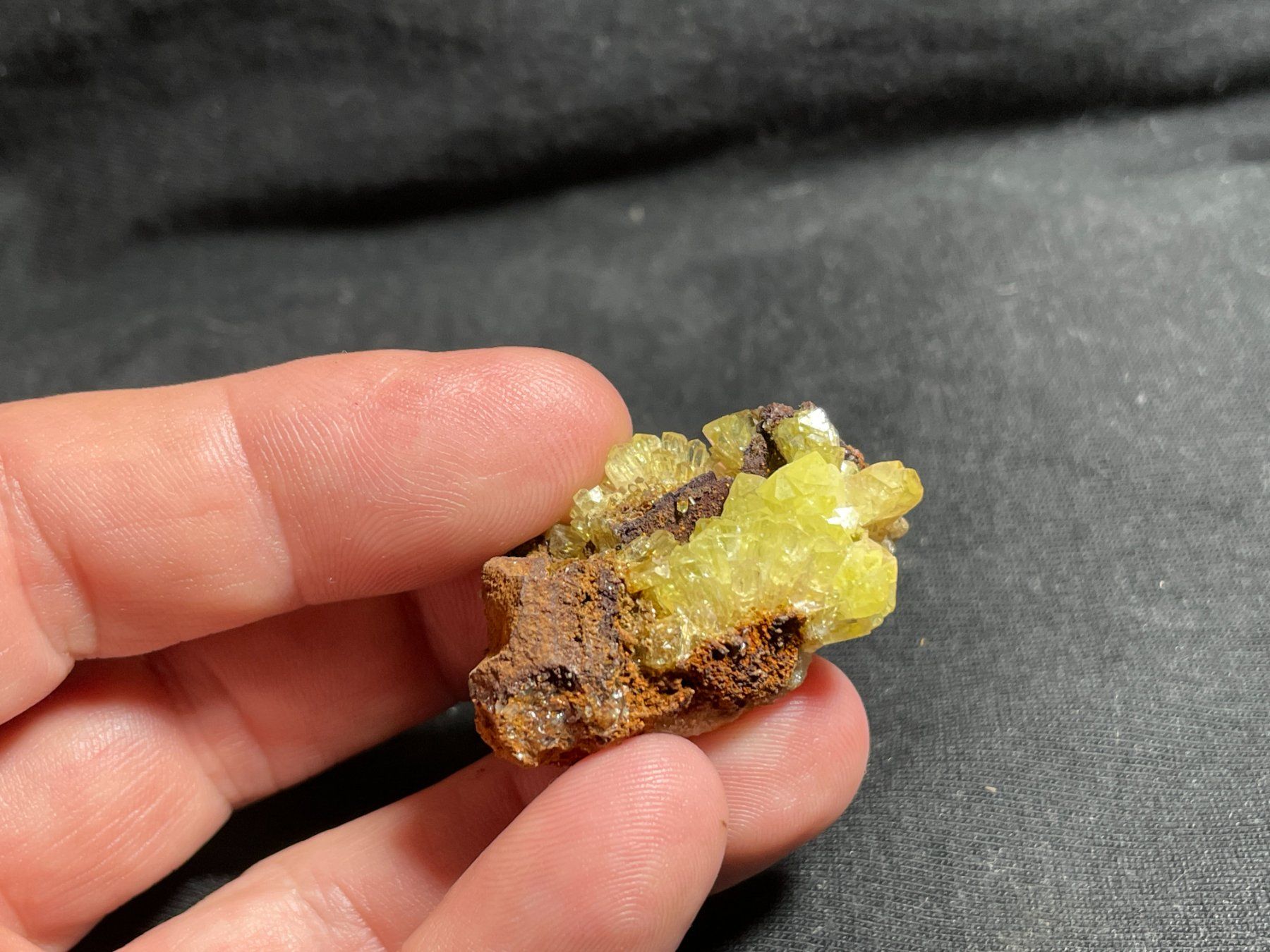 Mineralien & Heilsteine: Adamite - UV très fluorescent. – Neu (gemäss Beschreibung) aus Cernier von Gemy_Jam 1