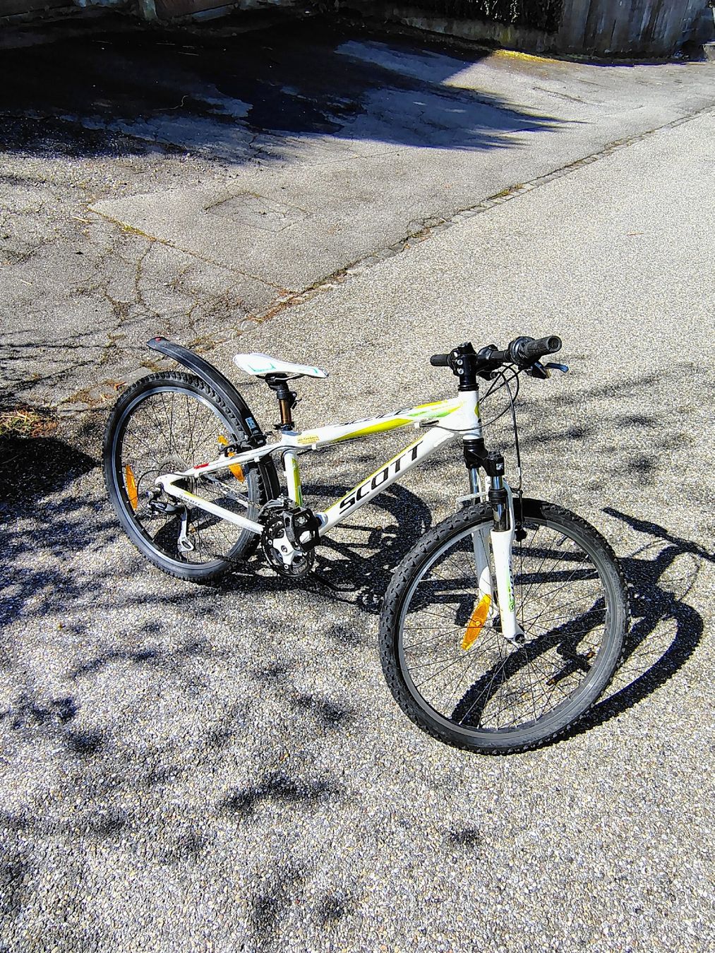 Scott Biciclette: Scott Voltage 24, Mountainbike – Usato da Schindellegi venduto da lev_69c6