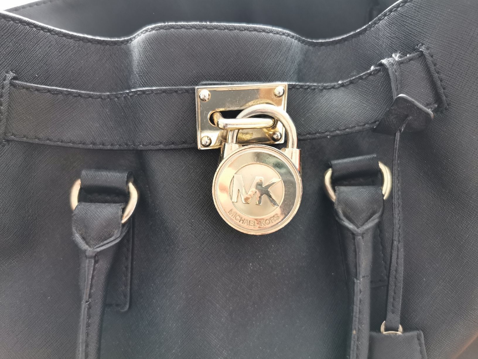 Michael Kors Taschen für Damen: Michael Kors Tasche Schwarz Henkeltasche Original – Gebraucht aus Reinach BL von bru_qpv2 1