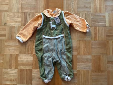 Baby Strampler mit Hirsch Motiv grün gelb