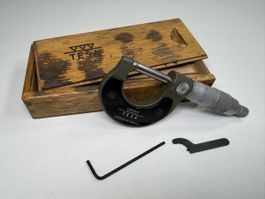 TESA Mikrometer 0–25 mm aus der Schweiz.