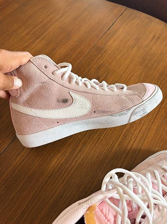 Chaussures femmes: Baskets montantes Nike rose. – D'occasion à Chardonne par any_yq5q 2