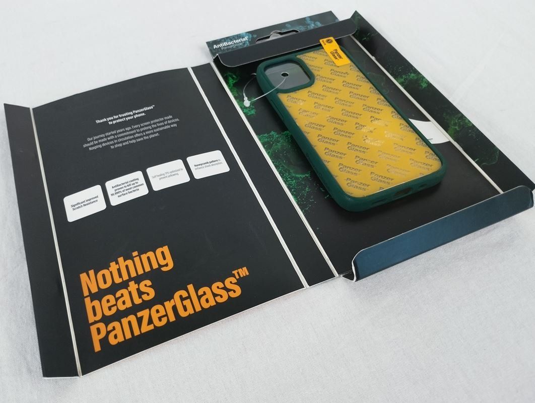 Panzerglass Cover & Protezioni schermo: PANZERGLASS iPhone 12 mini Case – Usato da Schübelbach venduto da Restwert_Schubelbach
