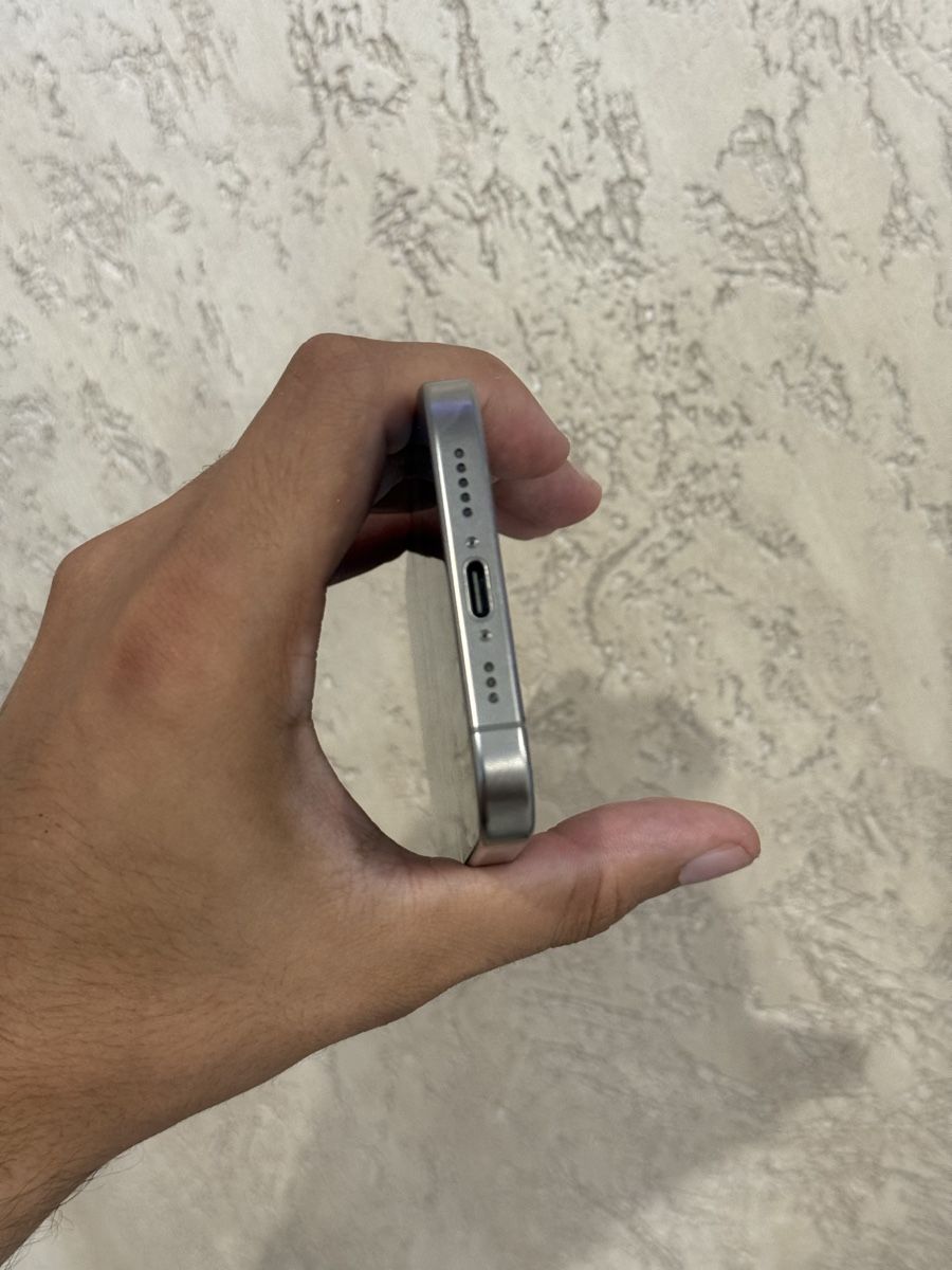 Apple Telefoni cellulari / Smartphones: Iphone 16 pro 256 gb battery 99% – Nuovo (secondo la descrizione) da Chippis venduto da mig_8ns6 5