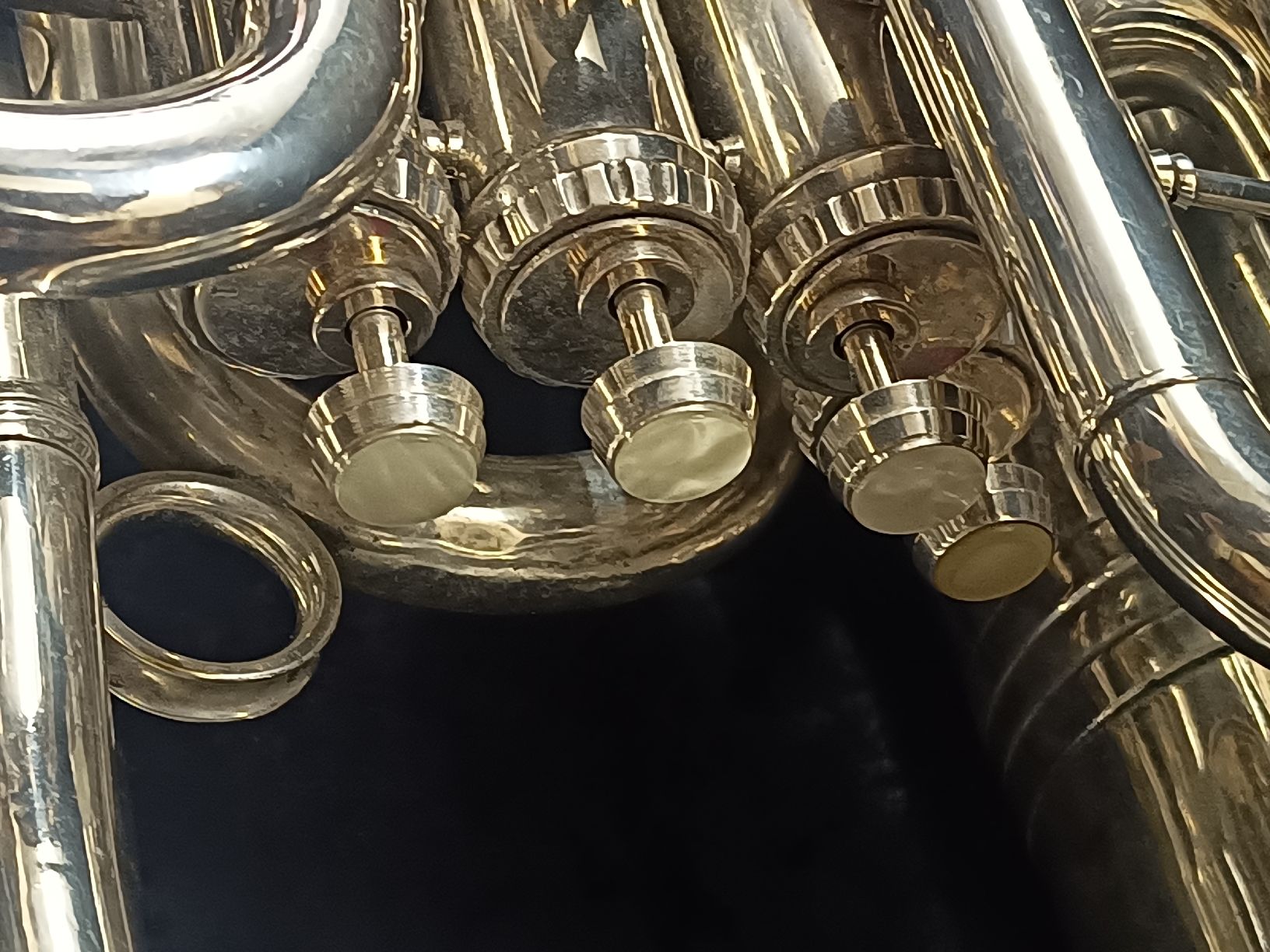 Strumenti musicali: Monster - Tuba CONN 24J – Usato da Chur venduto da Schwefeldioxid 5