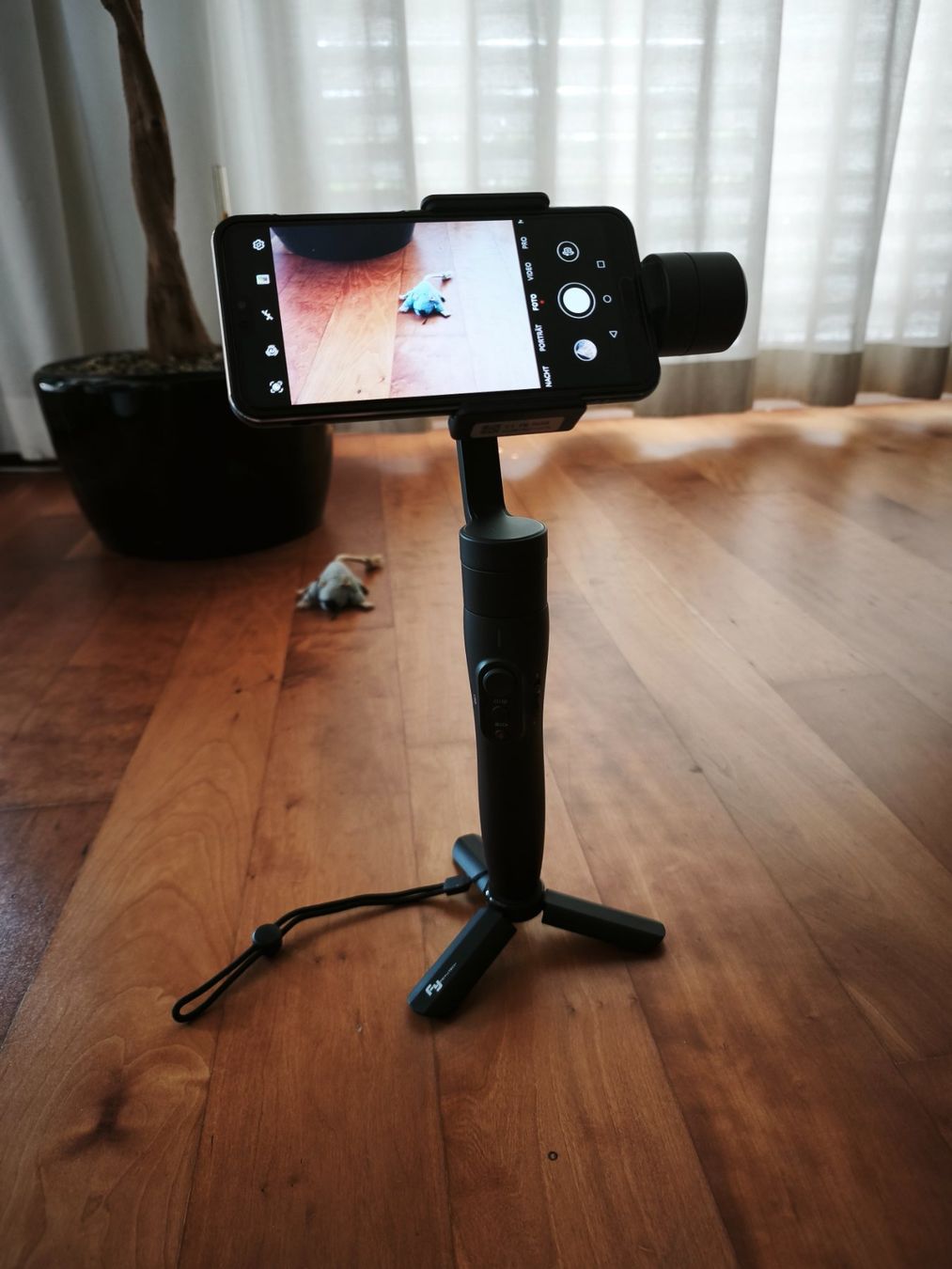 Altro in Decorazioni & Accessori: FeiyuTech Gimbal - 3-Achsen Smartphone-Stabilisator – Usato da Küttigen venduto da preichenbach