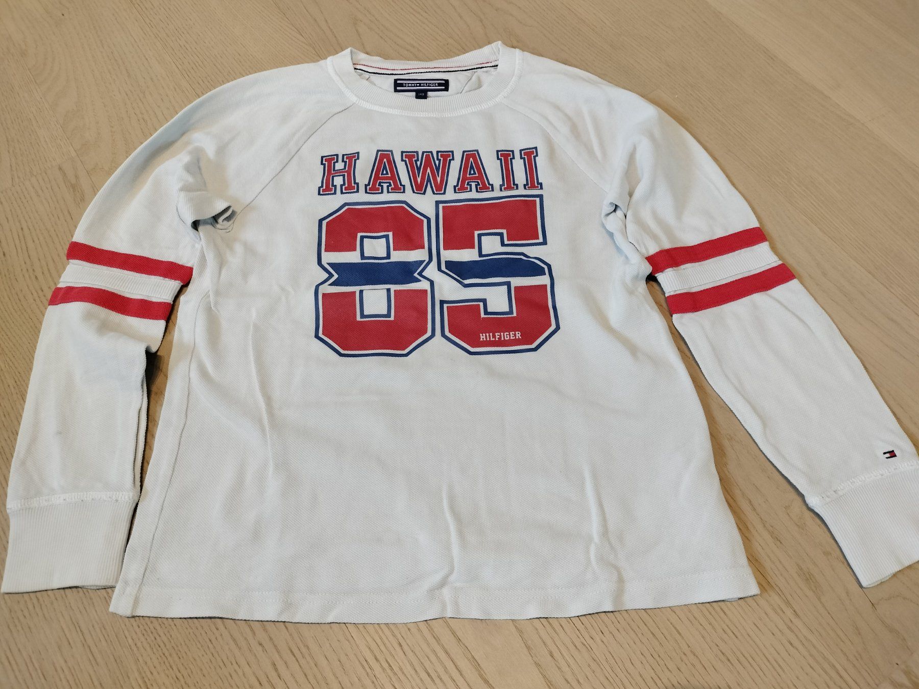 Tommy Hilfiger Maglioni & Felpe: Dünner Tommy Hilfiger Pullover Grösse 140 – Usato da Neftenbach venduto da TheKringel
