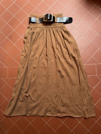 Jupe longue marron avec ceinture TS/M