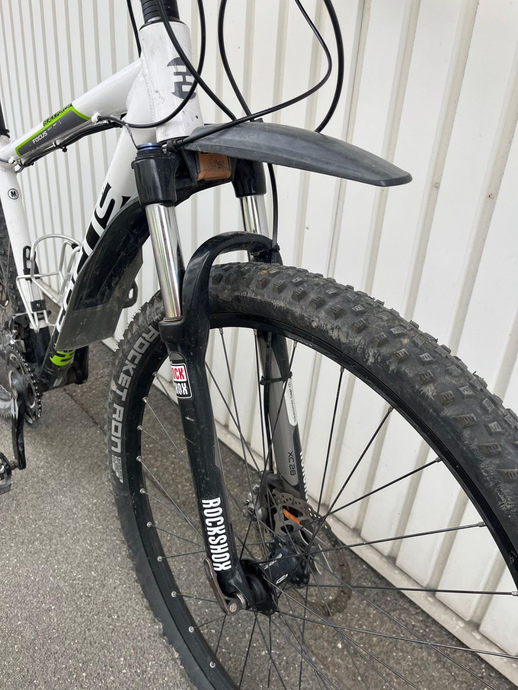 Focus Biciclette: Focus Black Forest 3.0 - 29" Mountainbike – Difettoso da Zug venduto da XWORMAP 9