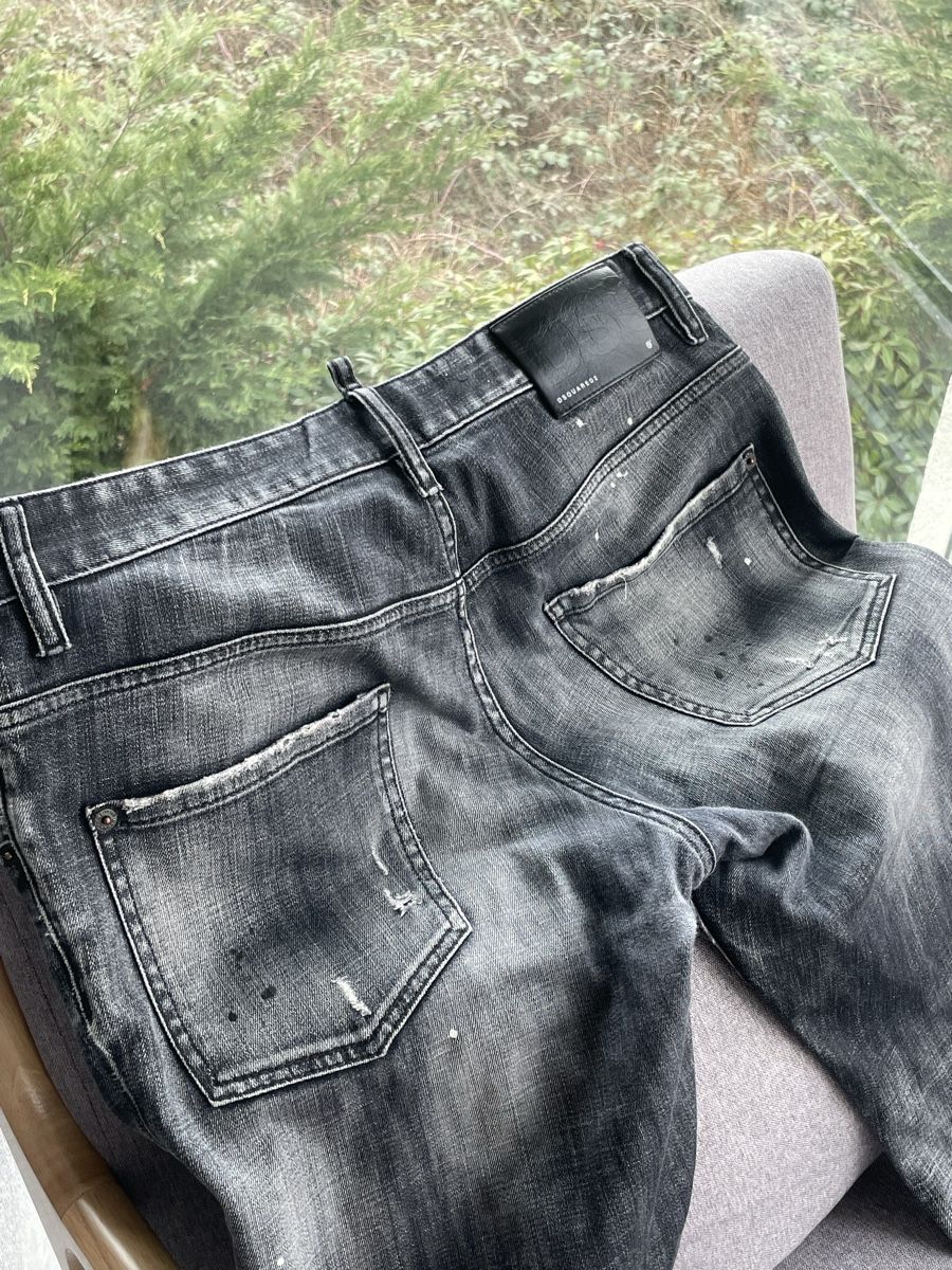 Dsquared2 Jeans: Jeans DSQUARED2 taille 48 – Usato da Avenches venduto da Stf_b78g 2