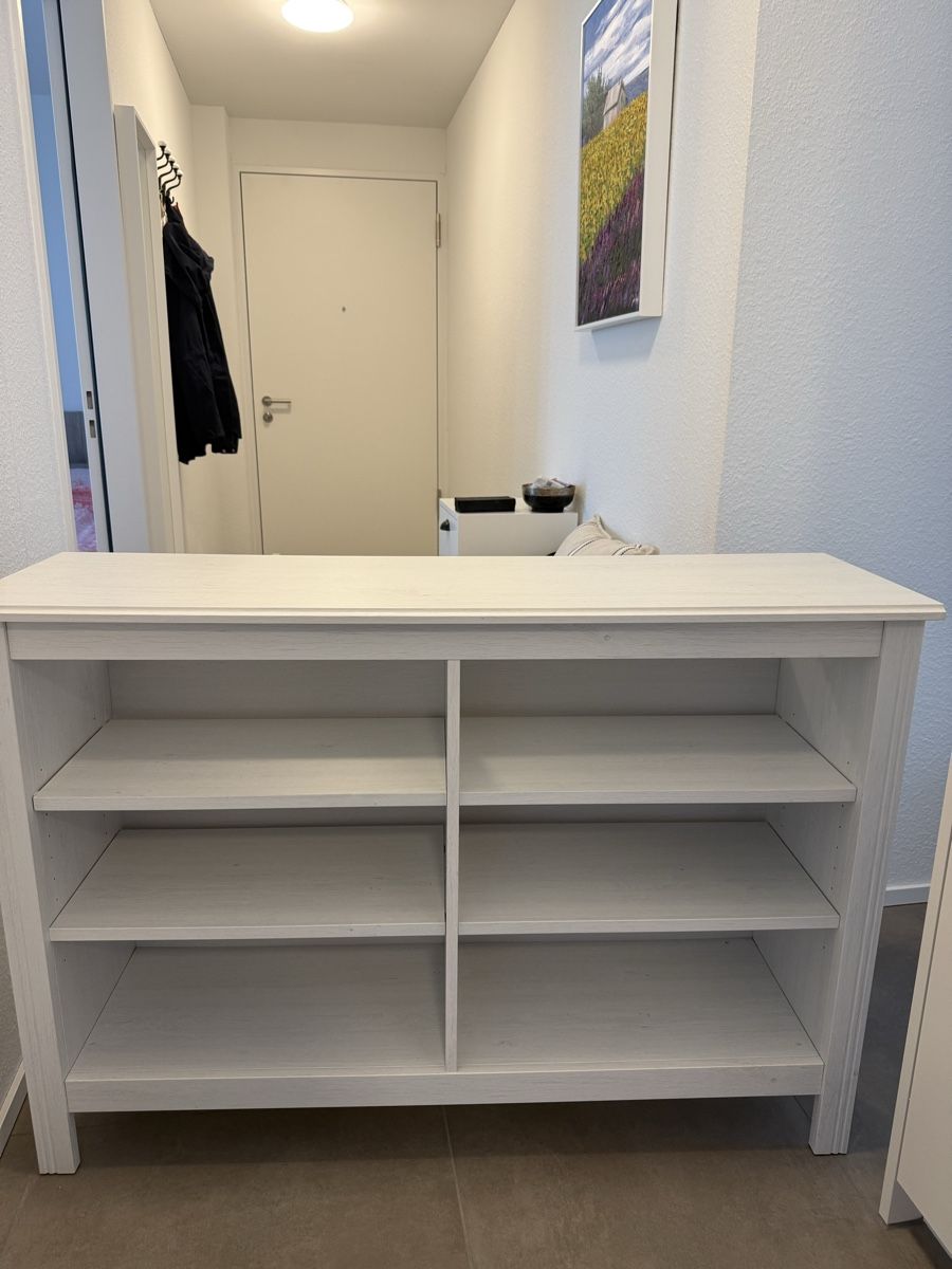 Ikea Scaffali: Ikea TV bench, shelving unit, bookcase - perfect condition – Usato da Binningen venduto da eli_9psr 2
