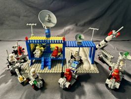 Lego 926 Space Coommand Center + 886 + 897 + 6821 + 6822